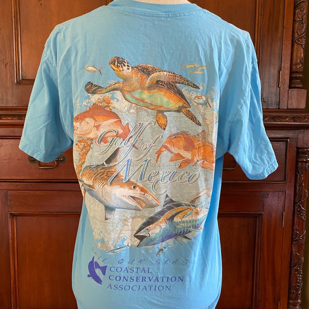 Blue guy Harvey fishing shirt